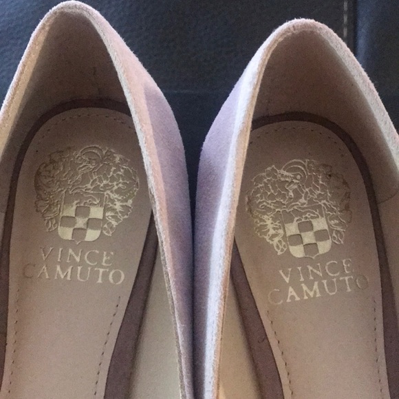 Vince Camuto suede pointy toe slip-on flats - Picture 4 of 8